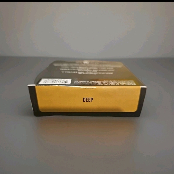 KVD Lock-It Finishing Powder - Deep - Picture 2 of 2